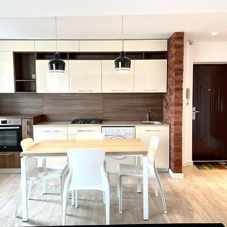 Апартаменты Apartament Via Тулча Экстерьер фото
